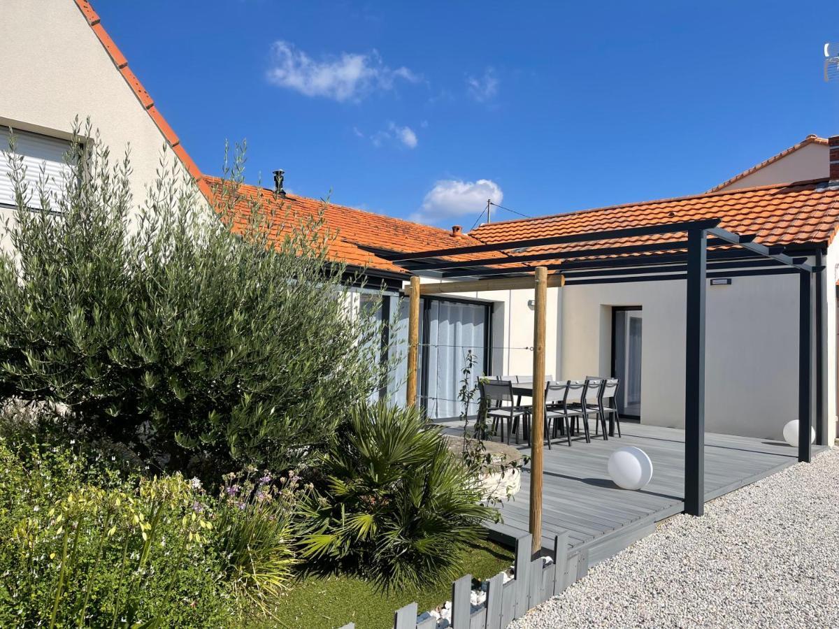 Maison moderne avec jardin à 750m de la mer Pornic Exterior foto
